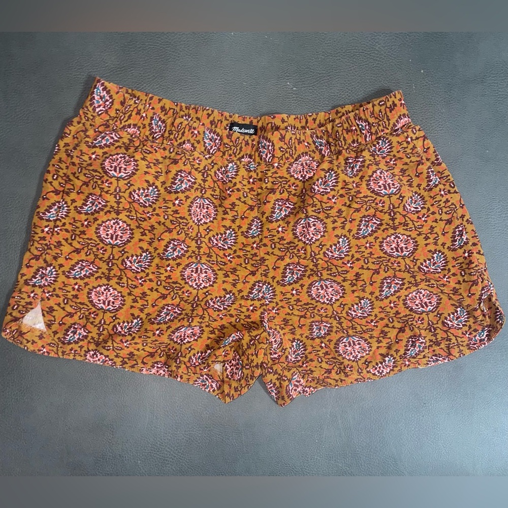 Madewell Floral Pull-On Shorts – Medium – Mustard/Multi front and back pockets